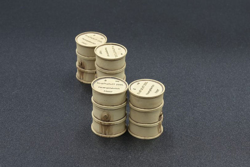 German Fuel Barrels in Dunkelgelb Yellow