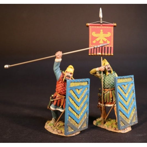 Persian Sparabara Standard Bearer and Officer