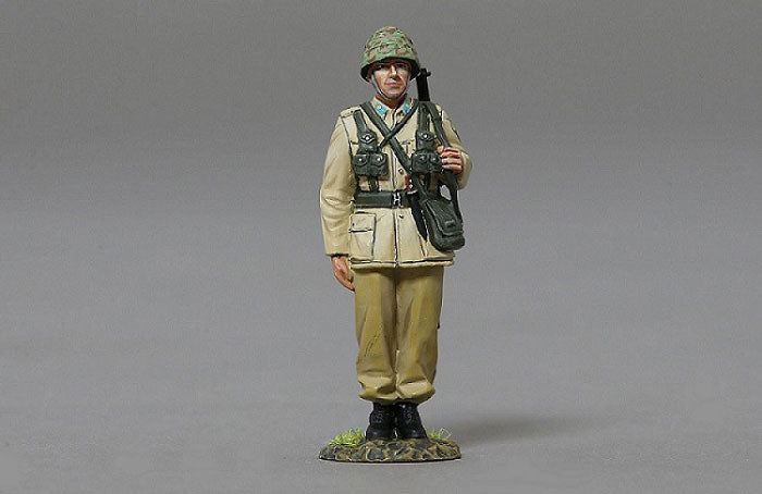 Italian Folgore on Parade with Camouflage Helmet