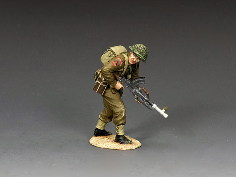 Advancing Bren Gunner (w/sand base)
