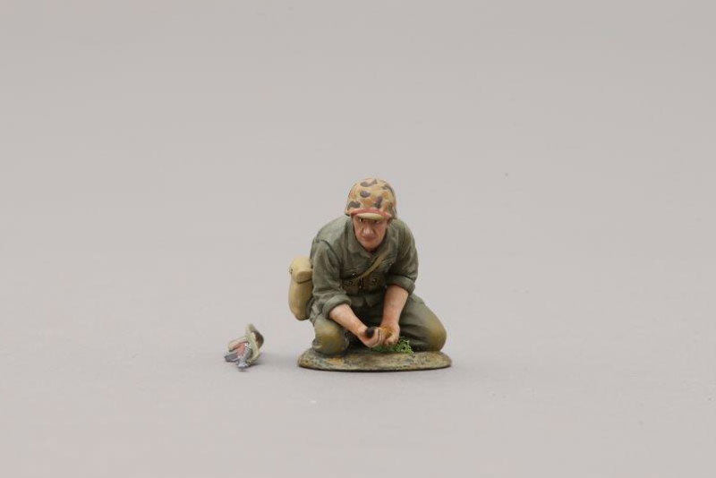 USMC Soldier Loading