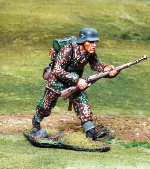 Waffen SS Advancing